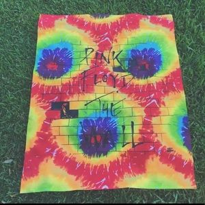 Pink Floyd - The Wall tie-dye Tapestry